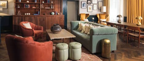 Sala de estar en el lobby