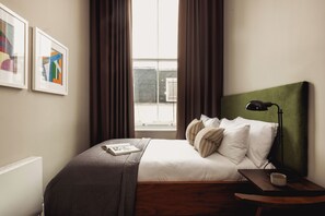 Double Room | Literie de qualité supérieure, décoration personnalisée