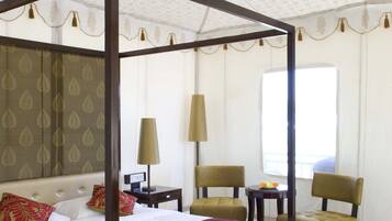 Superior Room, 1 King Bed | Minibar, in-room safe, individually decorated, cribs/infant beds