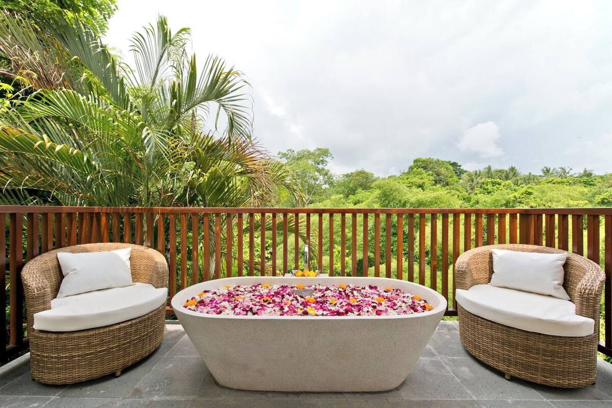 Villa – executive, 2 soverom, privat basseng | Utsikt mot dal