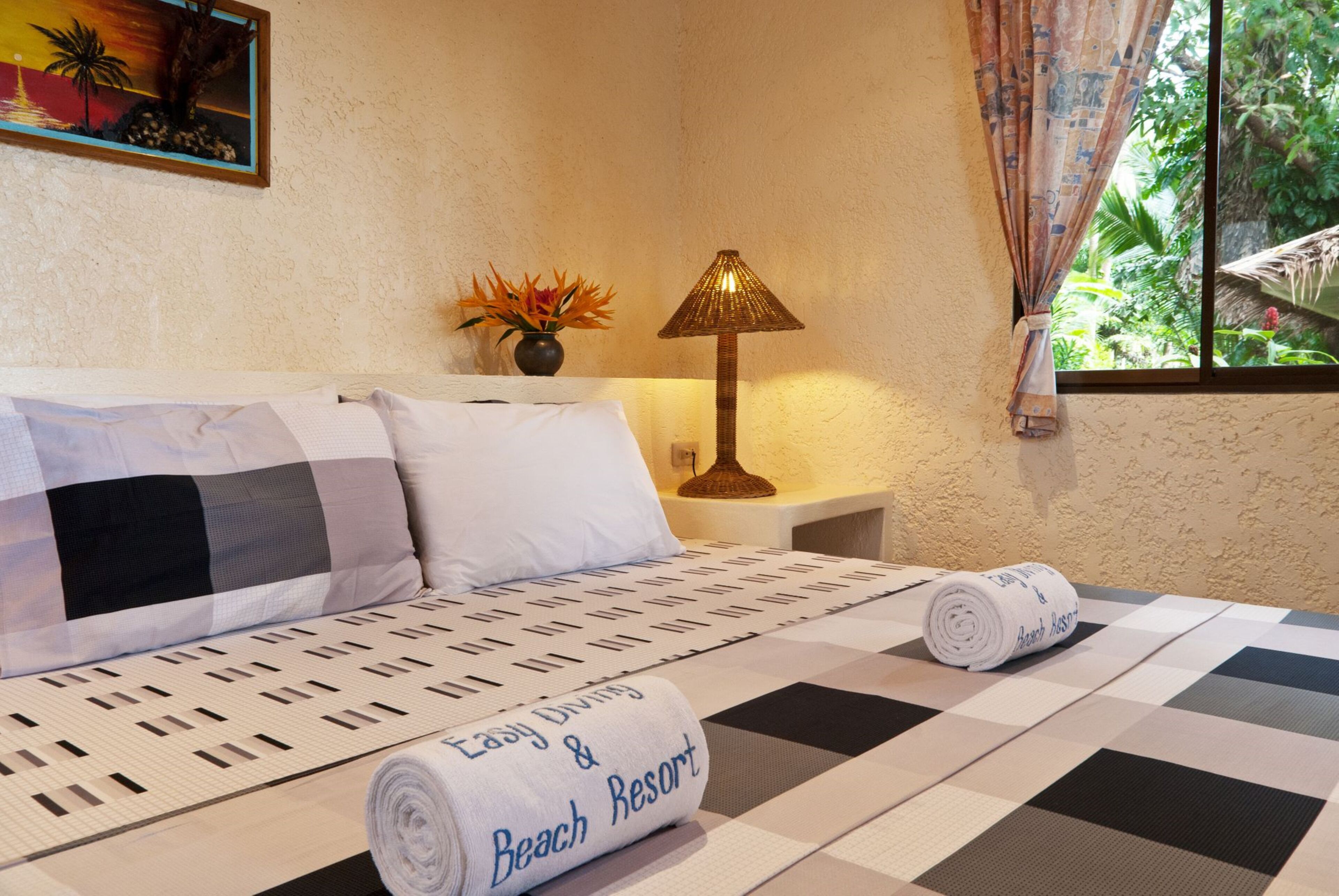 super deluxe bungalow | in-room safe, individually decorated, individually furnished