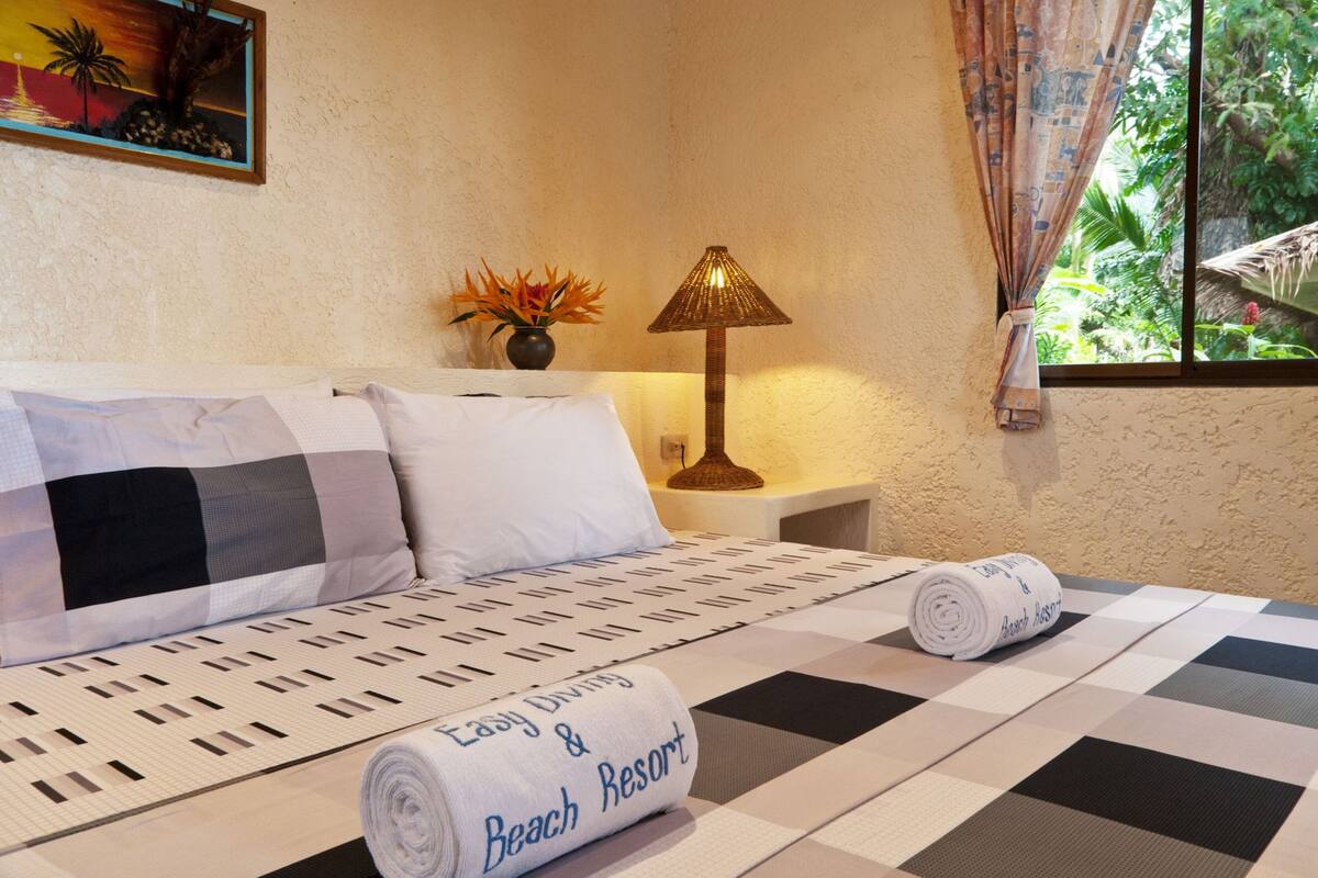 super deluxe bungalow | in-room safe, individually decorated, individually furnished