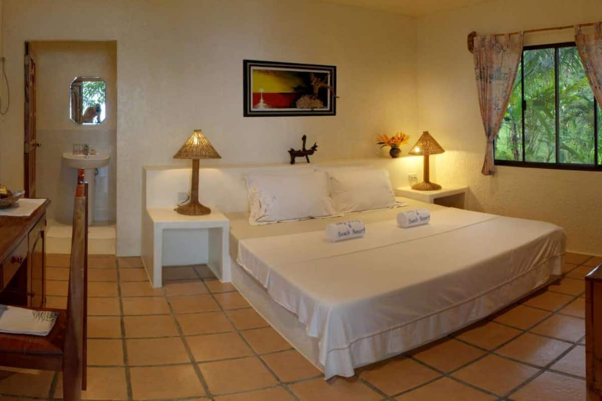 super deluxe bungalow | in-room safe, individually decorated, individually furnished