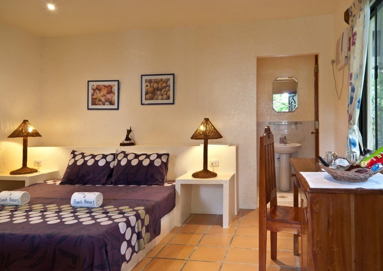 객실 내 금고, 각각 다른 스타일의 인테리어, 각각 다르게 가구 비치, 암막 커튼