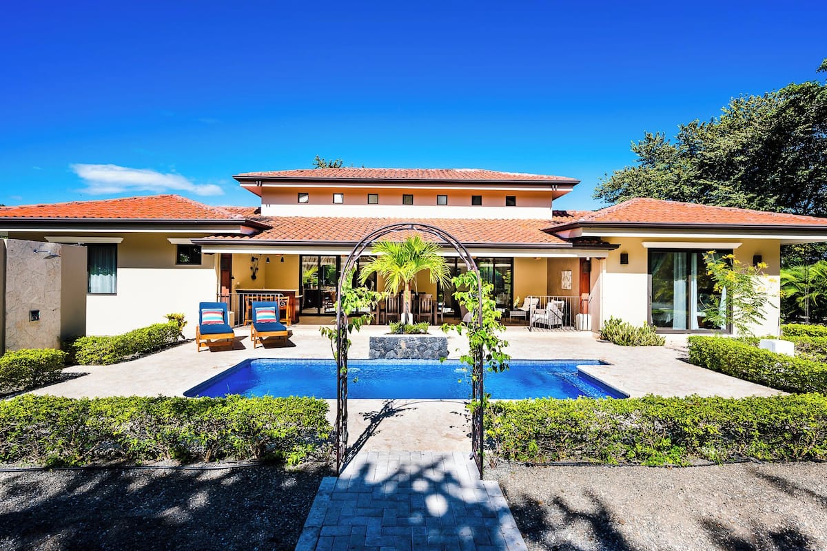 Villa Maria | 3 bedrooms, in-room safe, iron/ironing board, free WiFi