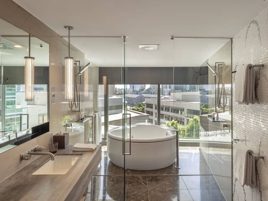 Suite (Adored) | Bettwäsche aus ägyptischer Baumwolle, hochwertige Bettwaren, Zimmersafe