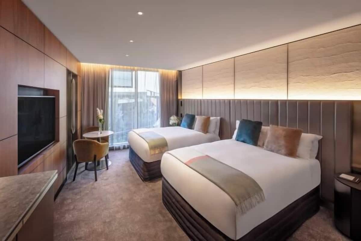 Egyptian cotton sheets, premium bedding, in-room safe, laptop workspace