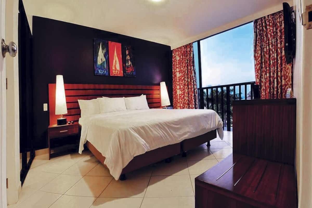 1 bedroom, in-room safe, WiFi, bed sheets