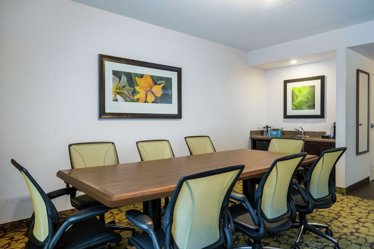 Conference Suite, Accessible Roll-In Shower