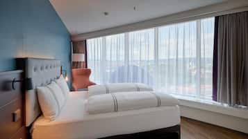 Chambre Standard double | Système d’insonorisation, accès au Wi-Fi (inclus), literie fournie