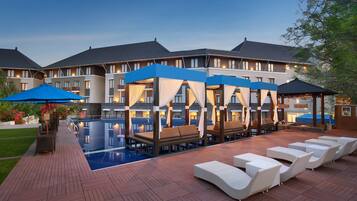 Outdoor pool, free pool cabanas, pool umbrellas