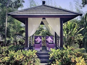 Couples treatment room(s), aromatherapy, hot stone massages - Mercure Bali Nusa Dua (Nusa Dua)