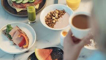 Petit déjeuner buffet compris tous les jours