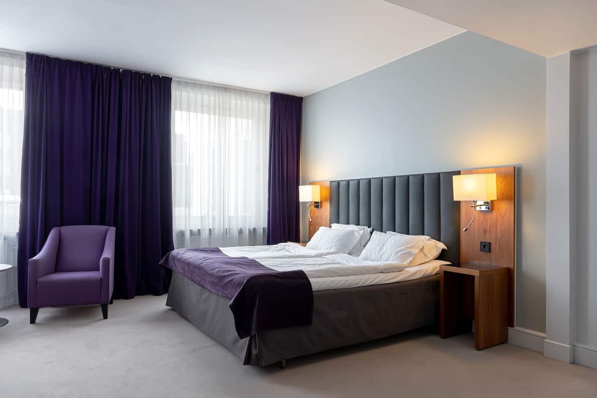 Deluxe Double Room | Minibar, in-room safe, desk, blackout curtains