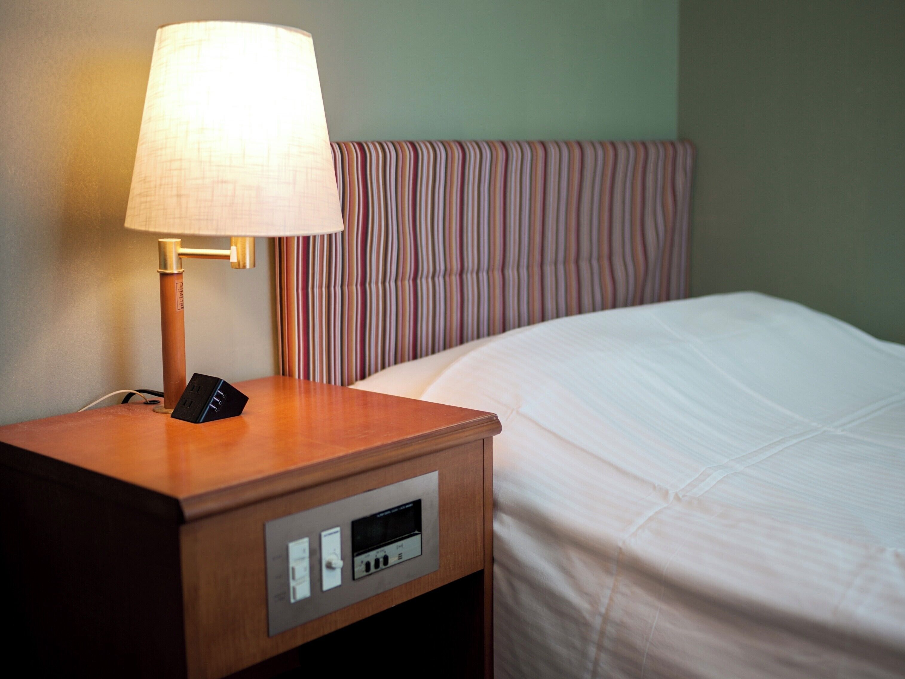 Habitación, para no fumadores (Semi Double) | Escritorio, cortinas blackout y insonorización 