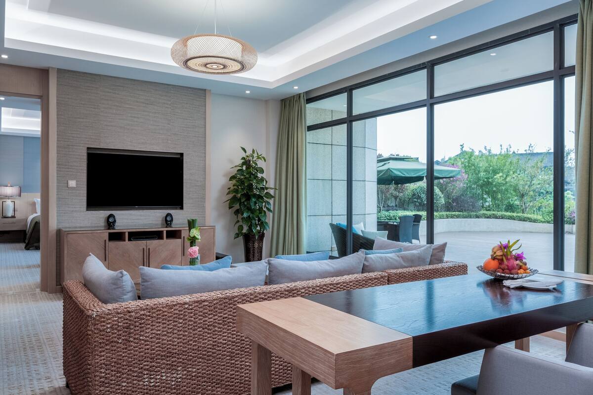 Suite, 1 habitación, balcón, vistas al jardín | Vistas desde la habitación