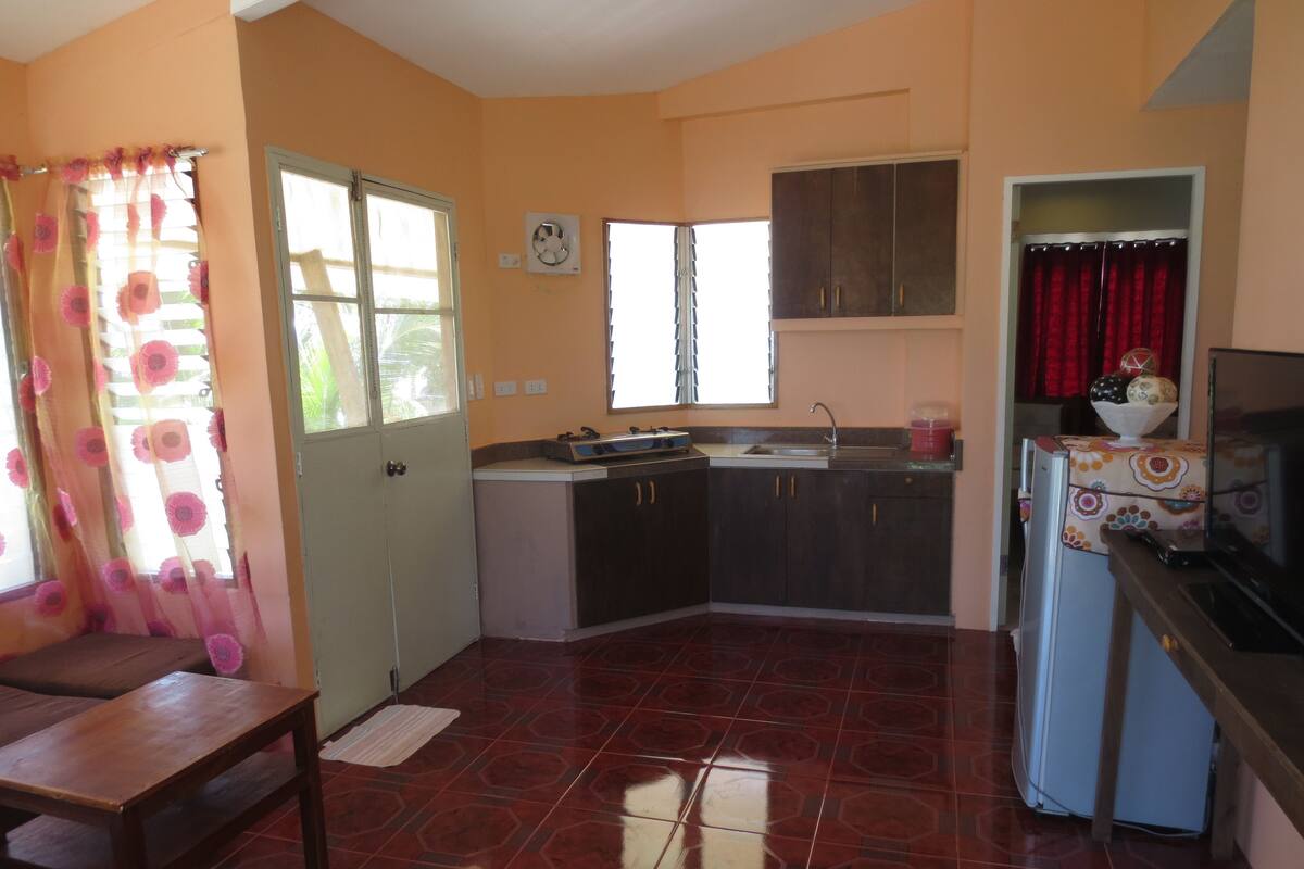 Beach Apartment (Upper Level) | Private kitchen