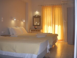 Studio, Sea View | Soundproofing, free WiFi