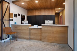 Front of property - Staybridge Suites Lincoln Northeast by IHG (Lincoln)