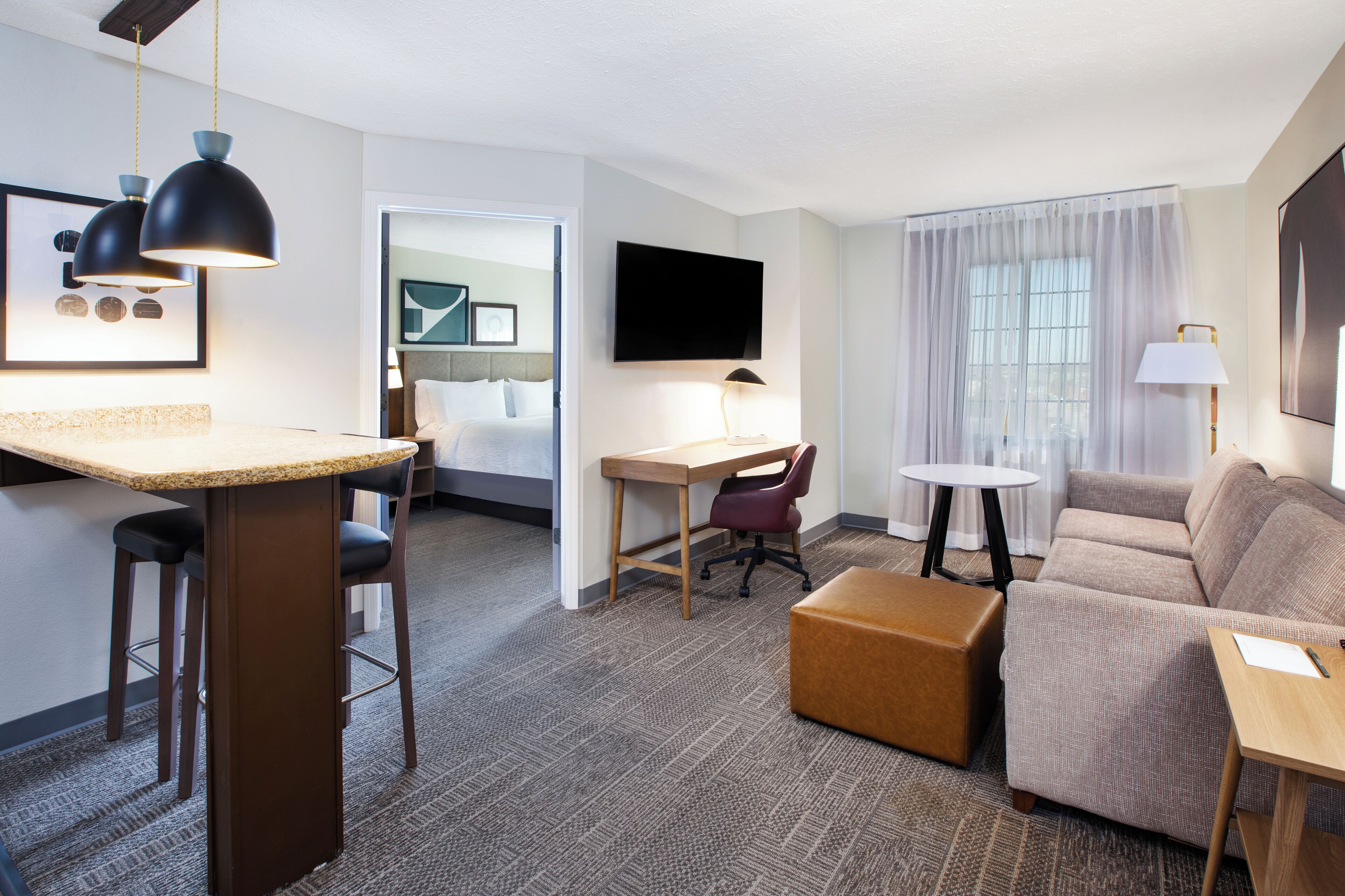 Premium bedding, in-room safe, desk, laptop workspace