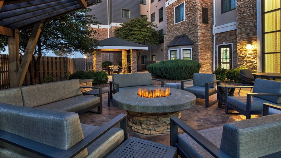 Staybridge Suites Lincoln Northeast by IHG