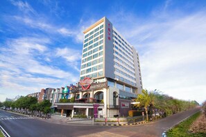 Exterior - favehotel Solo Baru (Grogol)
