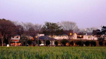 واجهة المنشأة