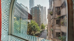Deluxe Quadruple Room | View from room - Guide Hotel Taipei Xinyi (Taipei)