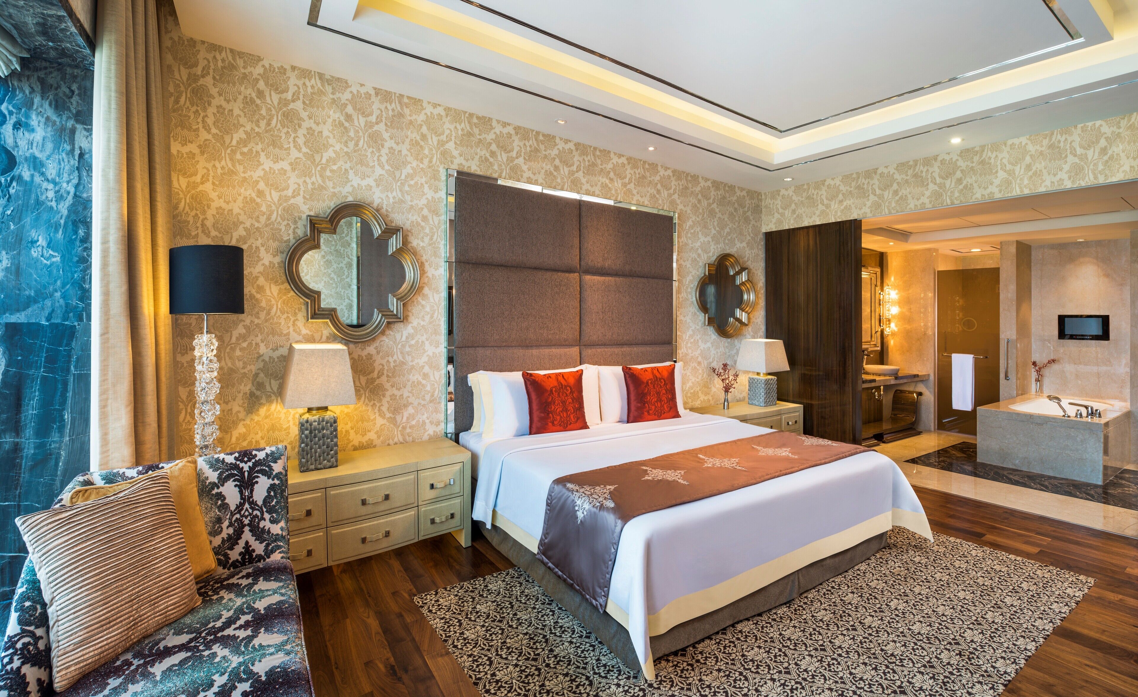 Suite, 1 King Bed | Egyptian cotton sheets, premium bedding, pillowtop beds, minibar