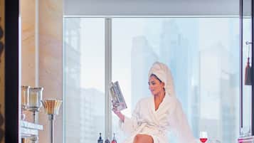 Room, 1 King Bed | Egyptian cotton sheets, premium bedding, down duvets, pillow-top beds