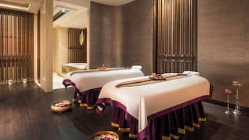 Sale per trattamenti di coppia, sauna, vasca idromassaggio, bagno turco