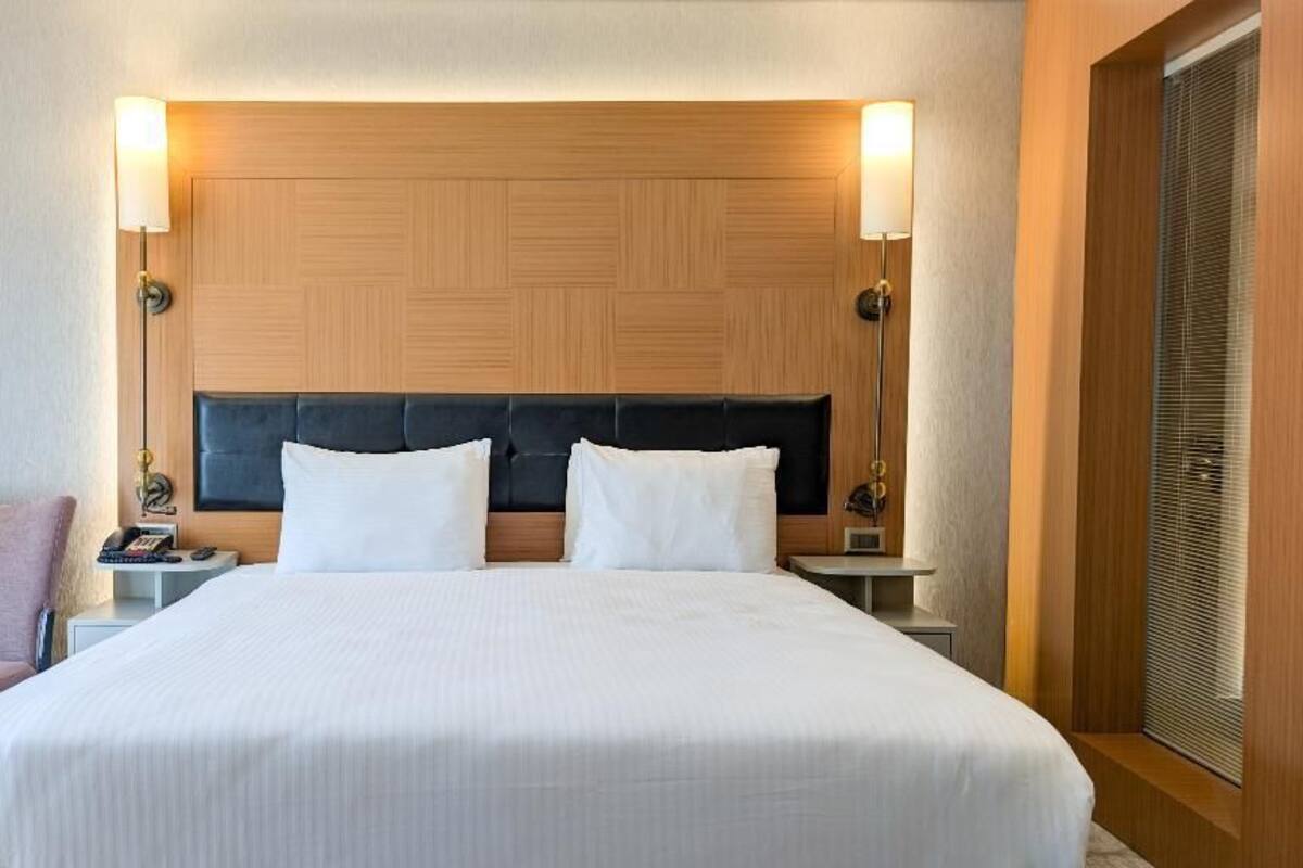 Minibar, in-room safe, desk, laptop workspace