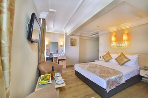 Standard Single Room | Memory foam beds, minibar, in-room safe, soundproofing