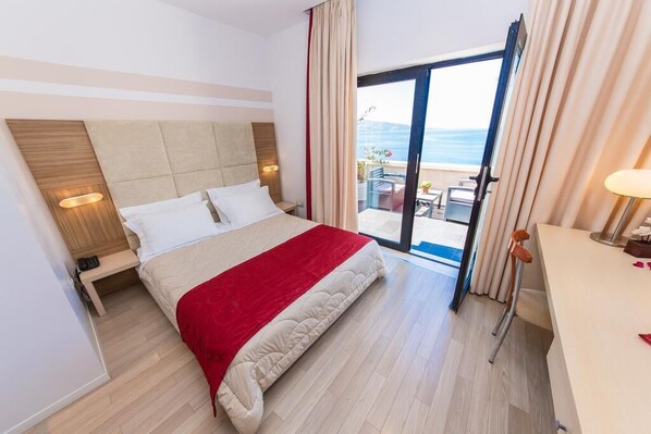 Minibar, soundproofing, wheelchair access - Brilant (Sarandë)