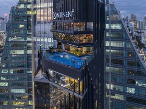 Building design - Montraj Continent Sukhumvit Bangkok (Bangkok)