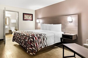 Skrivbord, strykjärn/strykbräda, gratis wi-fi och sängkläder