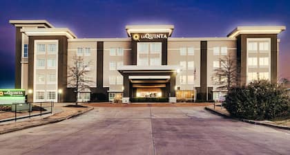 La Quinta Inn & Suites by Wyndham Starkville at MSU