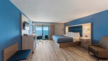 Habitación Deluxe, balcón, vistas al mar | Escritorio, cortinas opacas, tabla de planchar con plancha y wifi gratis