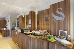 Daily continental breakfast for a fee