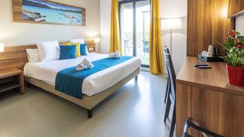 In-room safe, desk, blackout drapes, soundproofing