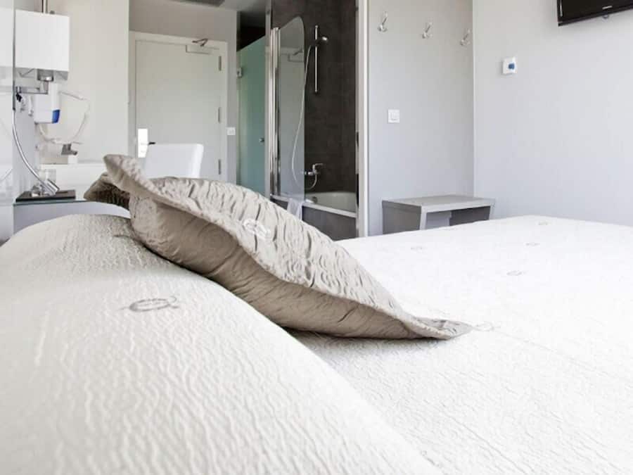 Peralatan tempat tidur premium, gebar bulu kapas, busa memori, bar mini