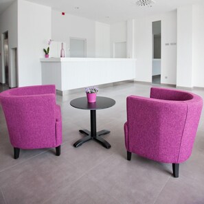 Sisään- ja uloskirjautumisautomaatti