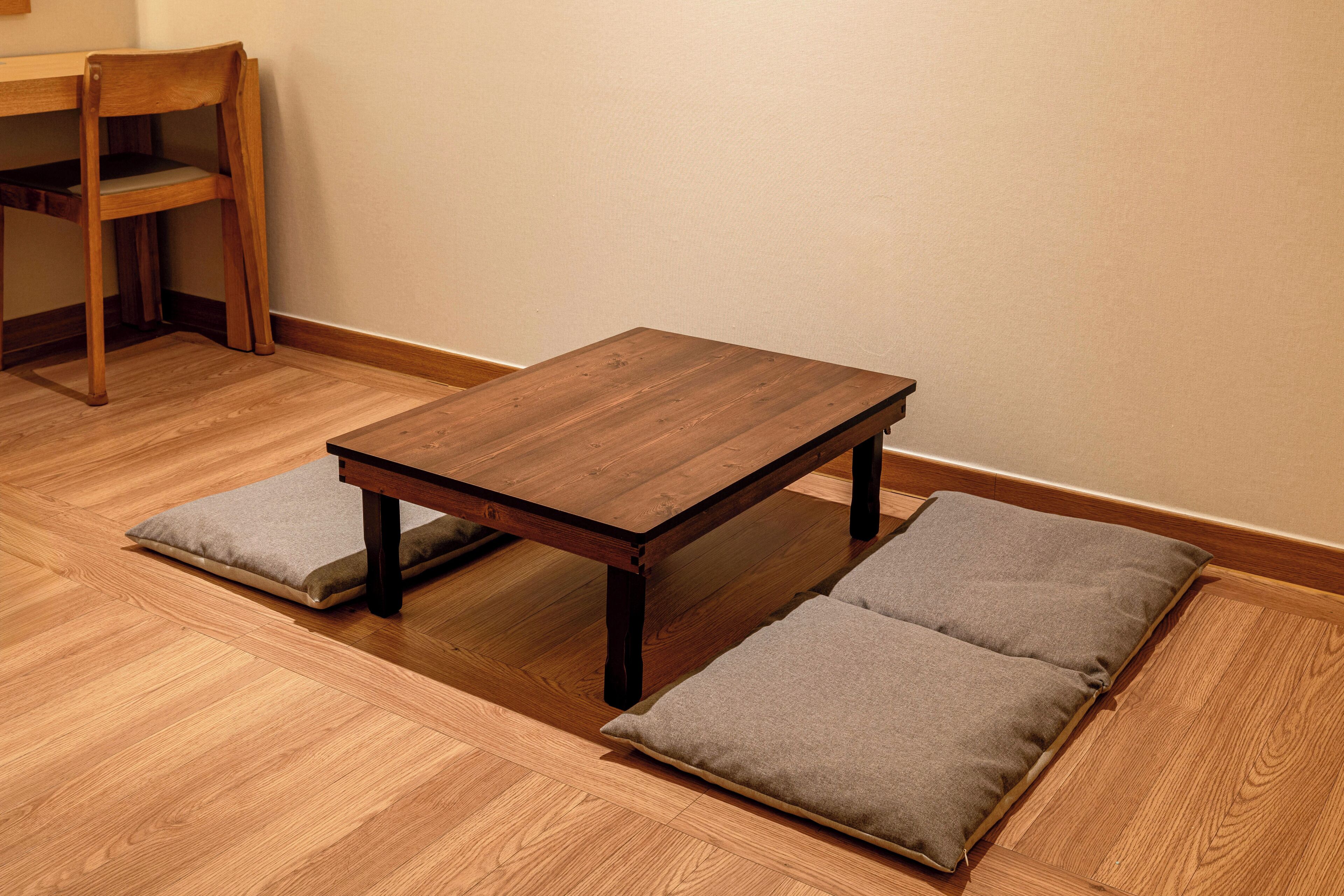 1 bedroom, premium bedding, in-room safe, laptop workspace