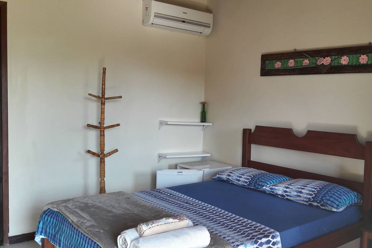 Double Room | Minibar, iron/ironing board