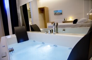 Suite, Jetted Tub | Jetted tub - Iblaresort Boutique Hotel (Ragusa)