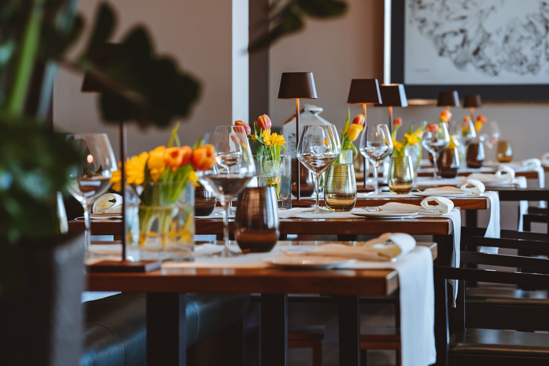 Déjeuner et dîner servis sur place, spécialités Cuisine méditerranéenne