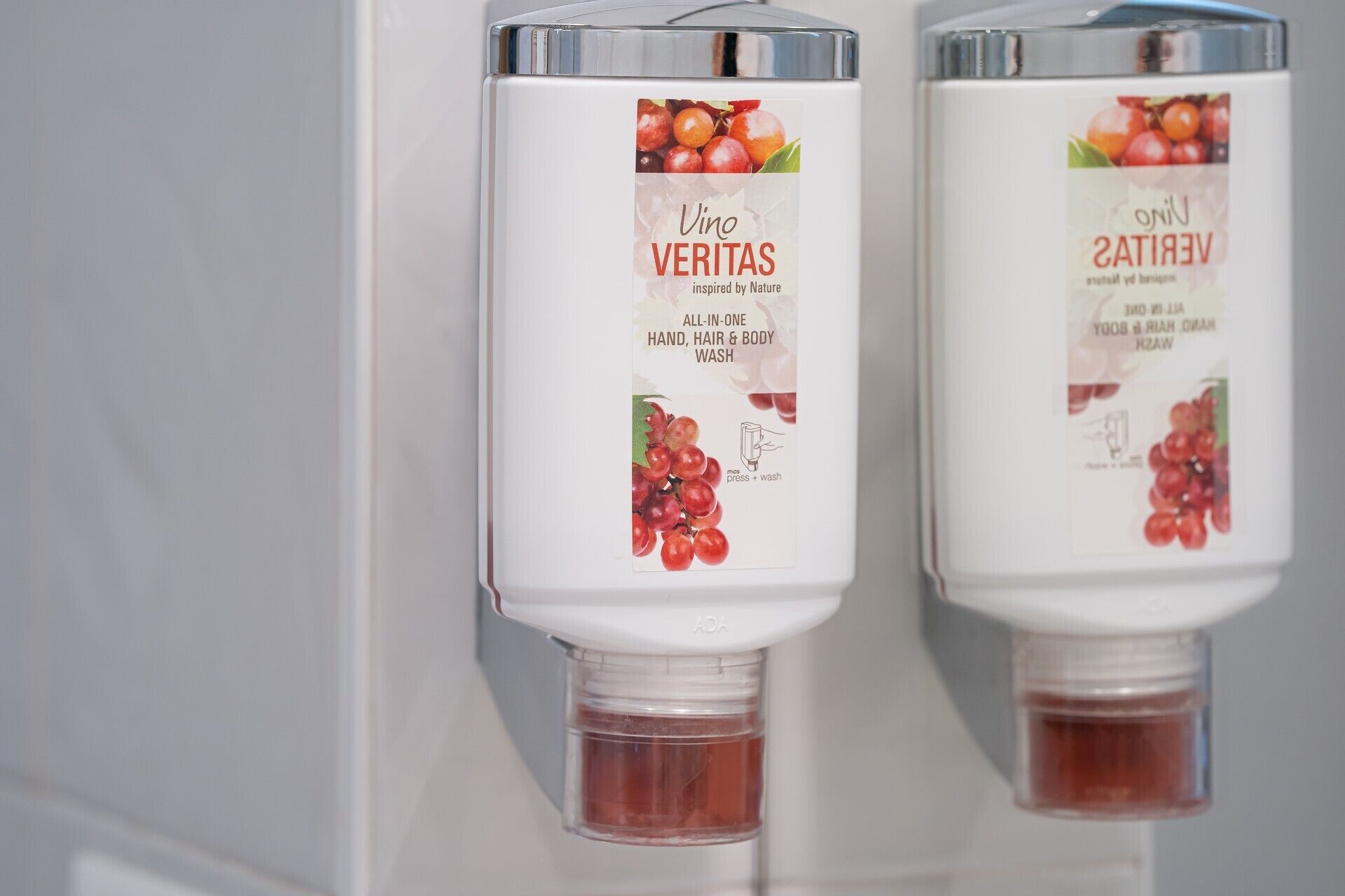 classic double room | bathroom | free toiletries, hair dryer, towels