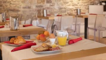 Daily buffet breakfast (EUR 15 per person)