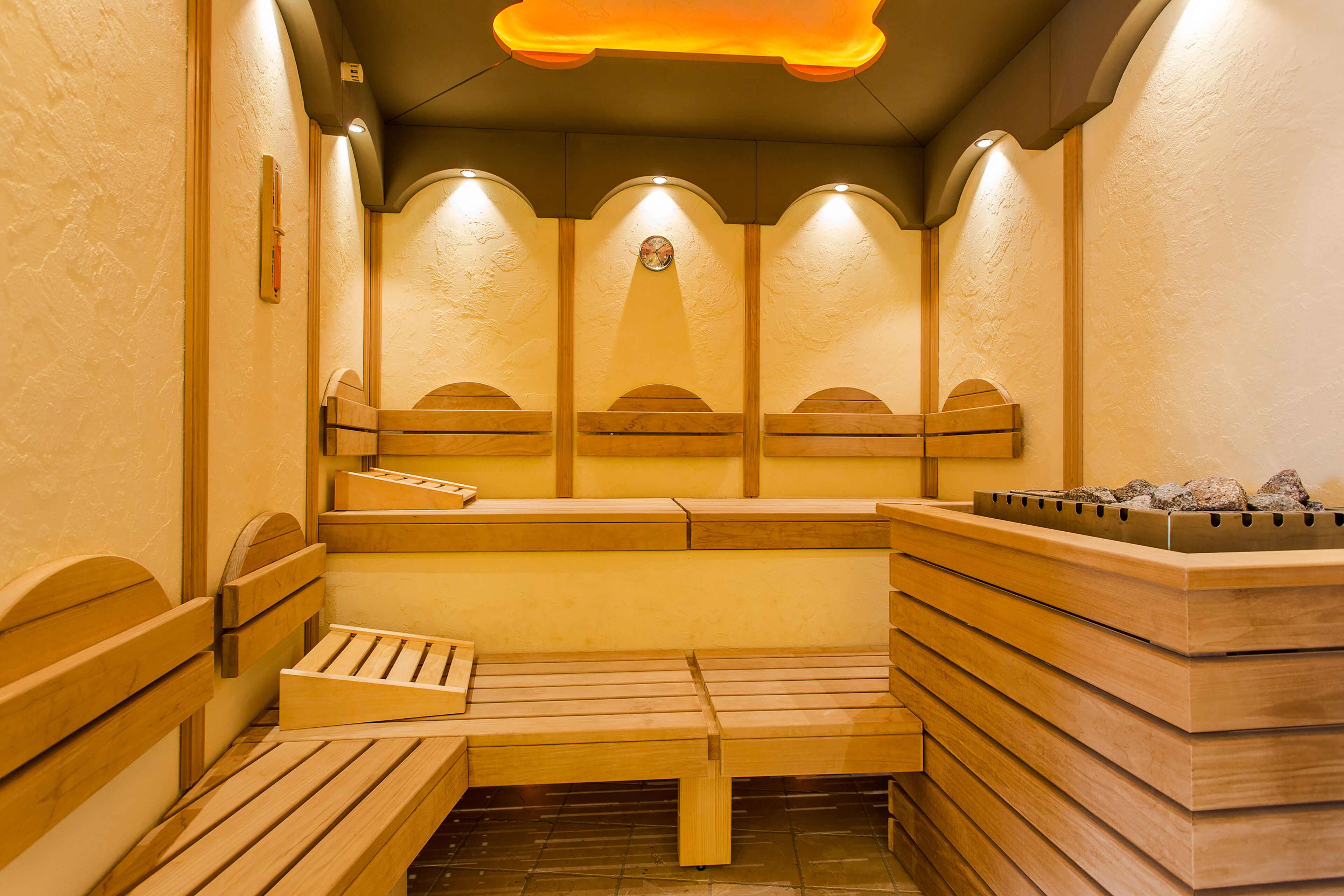 sauna, hot tub, massages