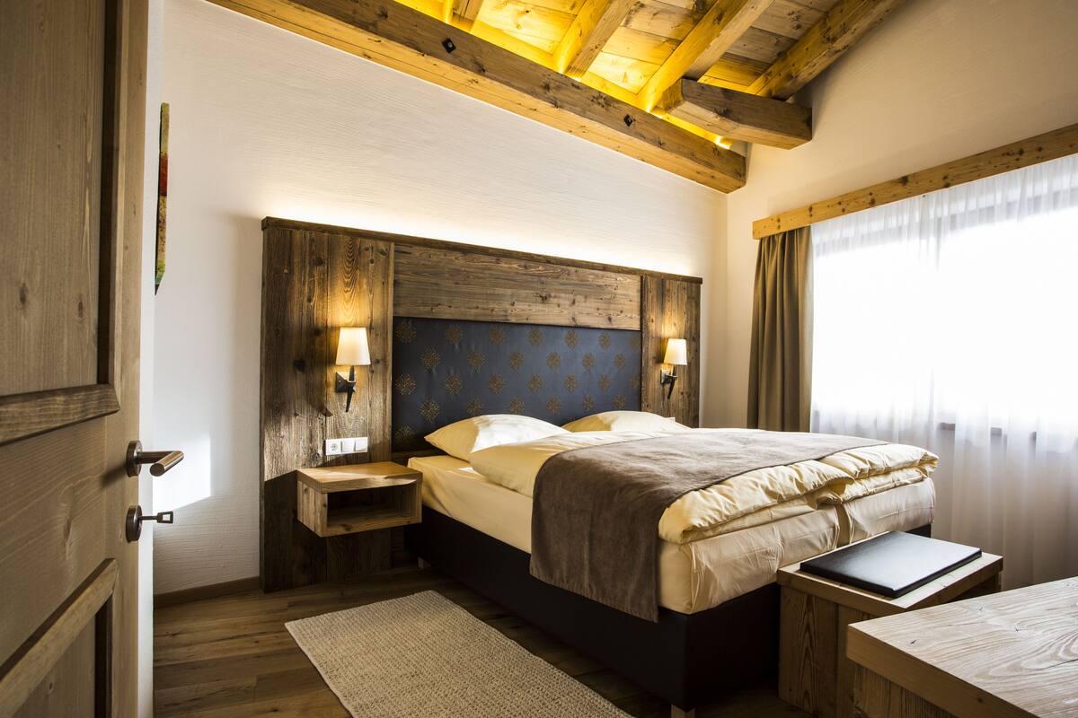 comfort apartment, patio (top 1) | hypo-allergenic bedding, in-room safe, desk, laptop workspace